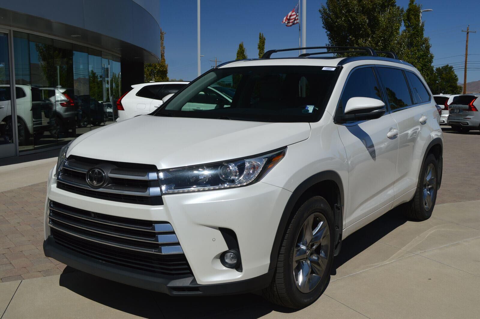 2019 TOYOTA Highlander