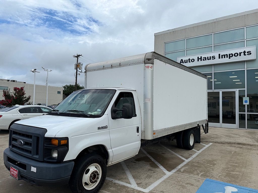 2017 FORD E-350