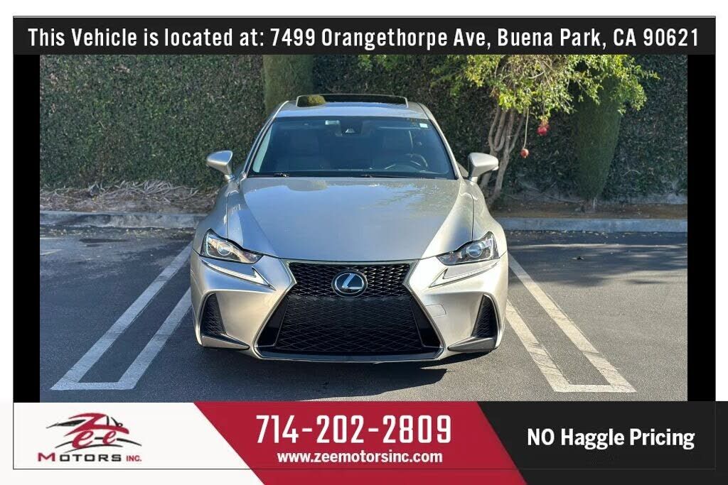 2017 LEXUS IS