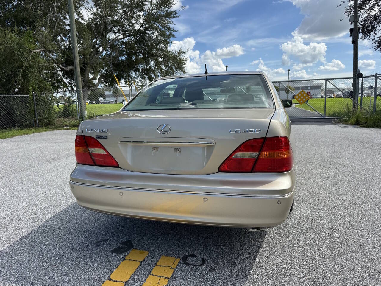 2003 Lexus LS