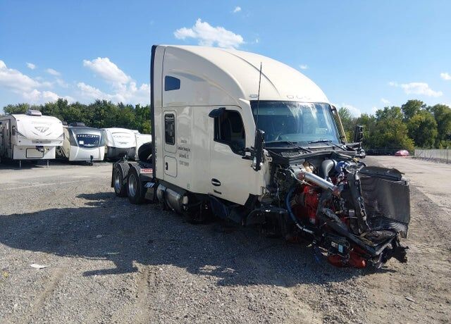 2027 KENWORTH T680