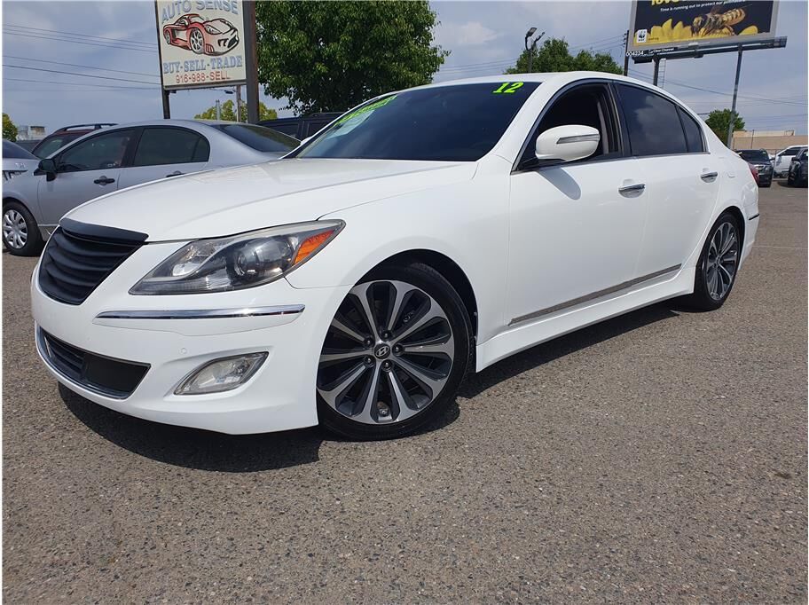 2012 HYUNDAI Genesis