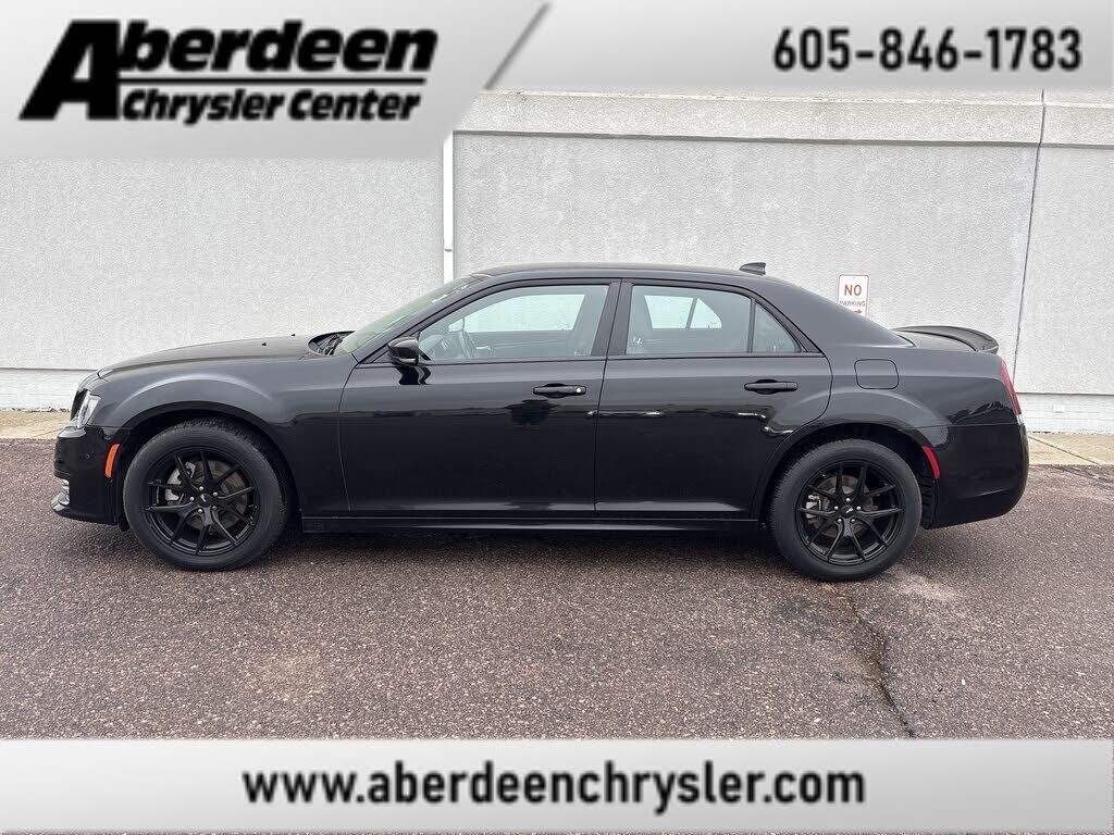 2021 CHRYSLER 300