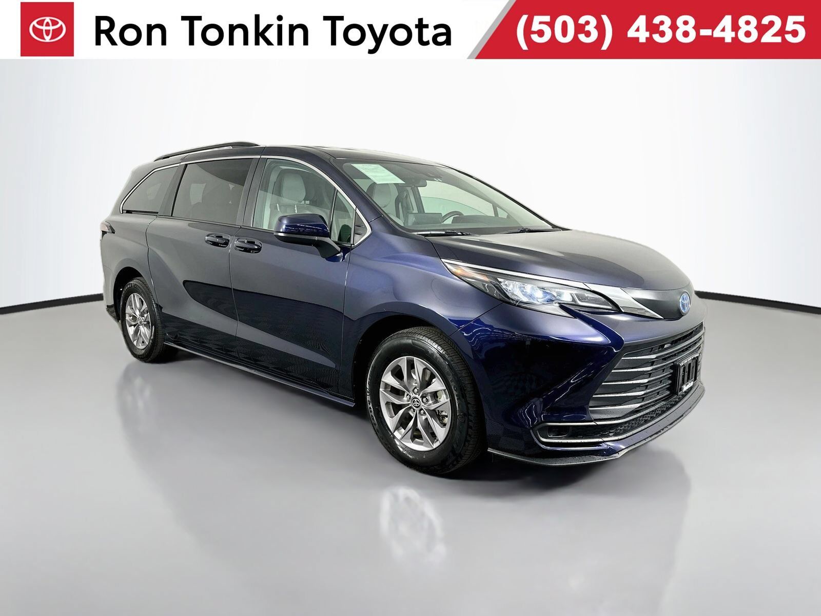 2024 TOYOTA Sienna