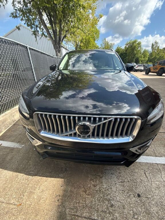 2025 VOLVO XC90