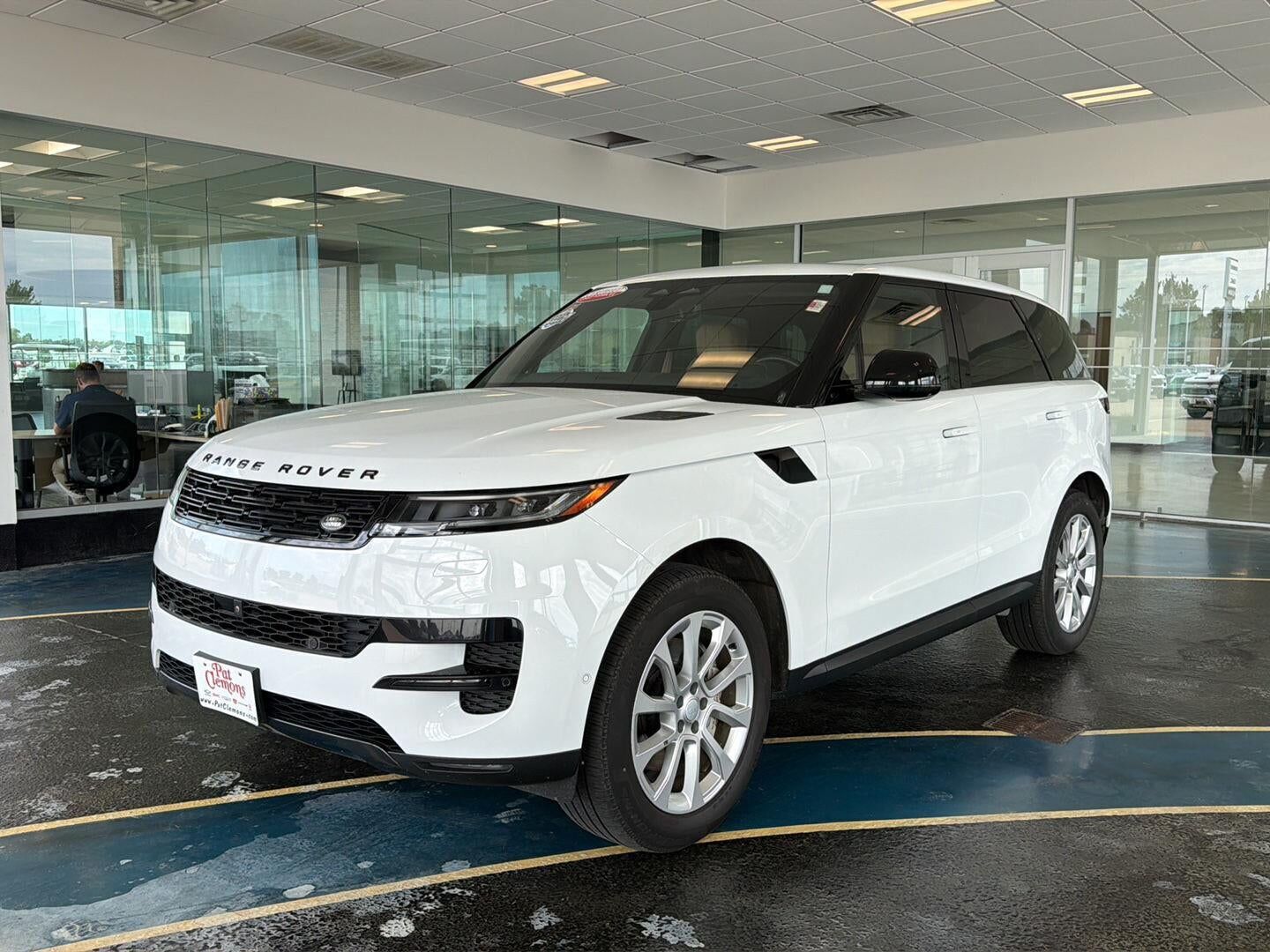 2025 LAND ROVER Range Rover Sport