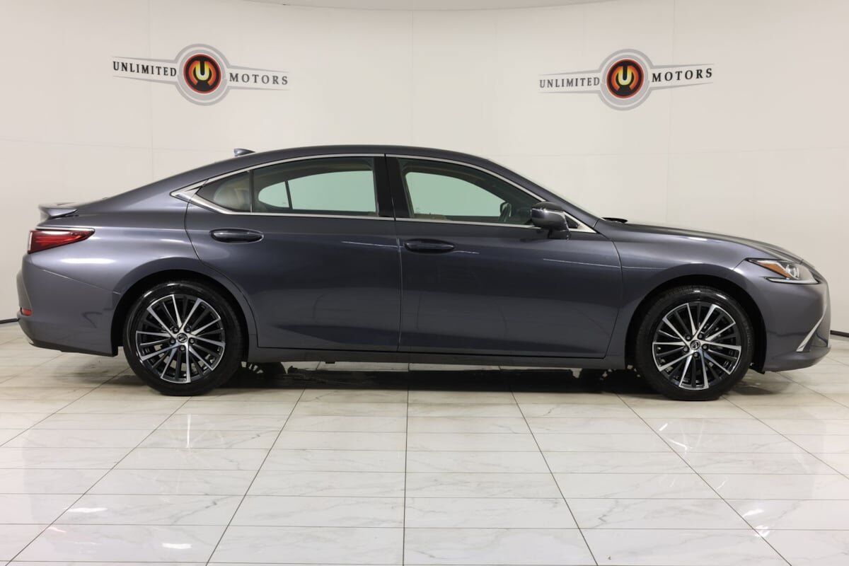 2024 Lexus ES