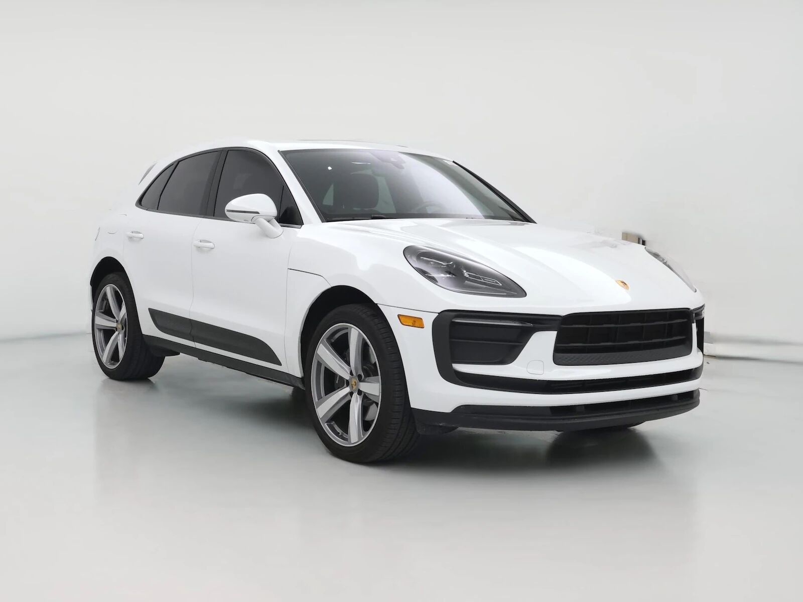 2022 PORSCHE Macan