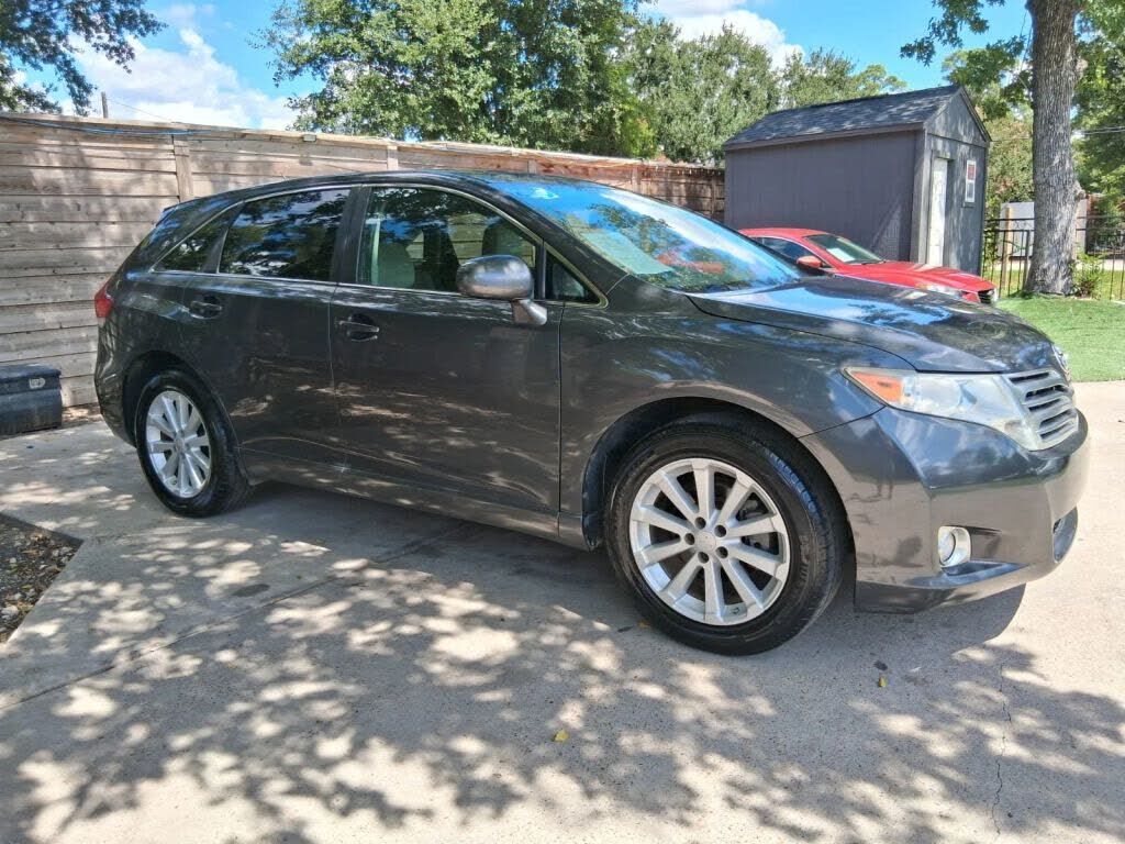 2010 TOYOTA Venza