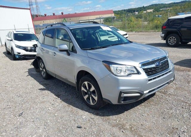 2017 SUBARU Forester