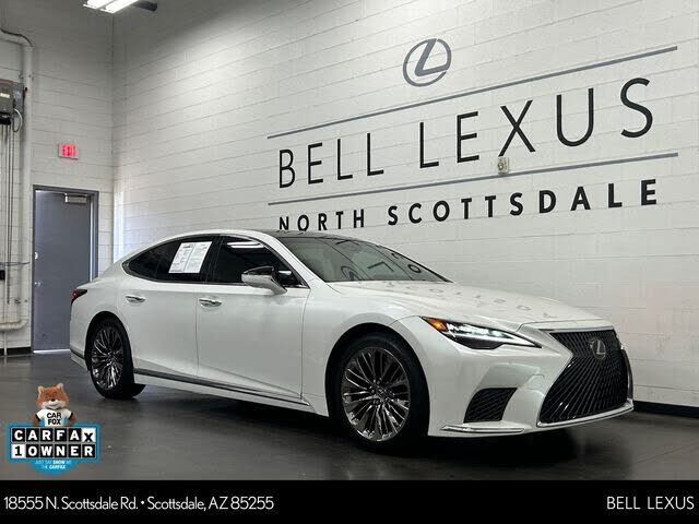 2022 LEXUS LS