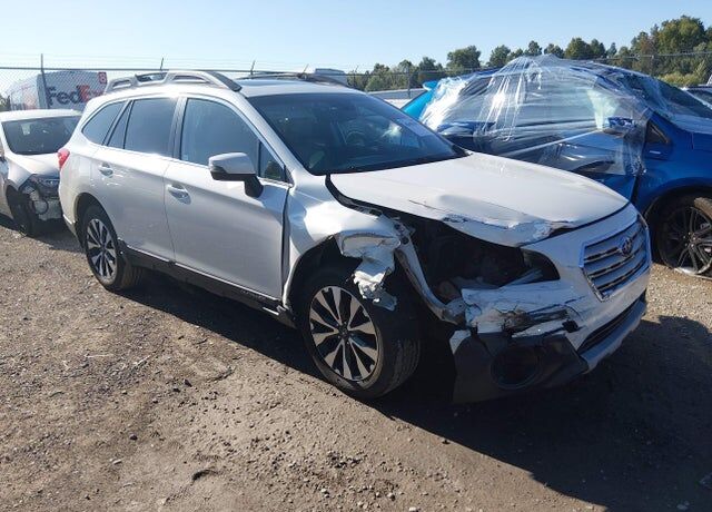 2015 SUBARU Outback
