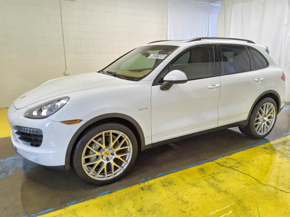 2013 PORSCHE Cayenne