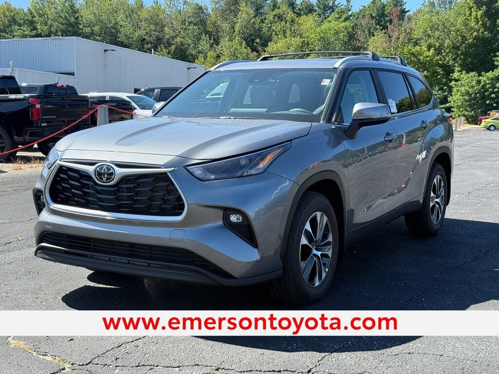 2026 TOYOTA Highlander