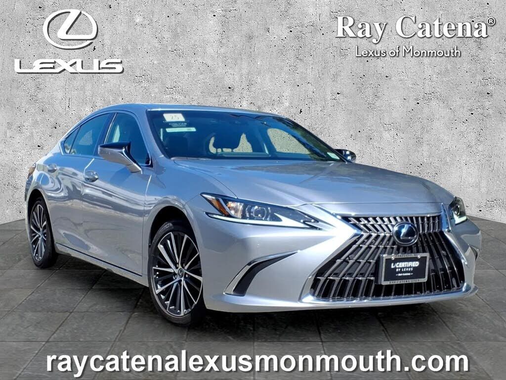 2025 LEXUS ES