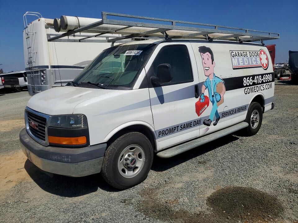 2016 GMC Savana