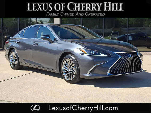 2025 LEXUS ES