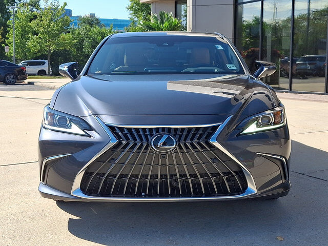 2025 Lexus ES