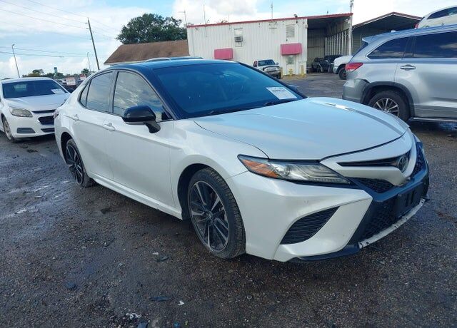 2018 TOYOTA Camry