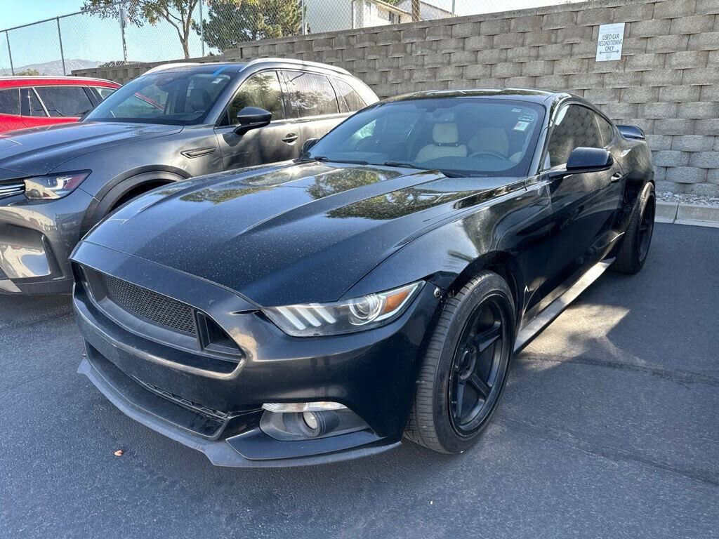 2015 FORD Mustang