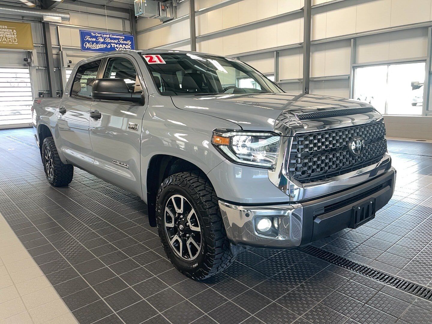 2021 TOYOTA Tundra
