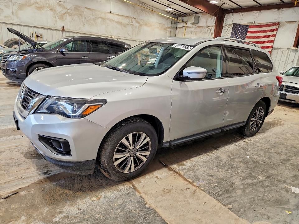 2018 NISSAN Pathfinder