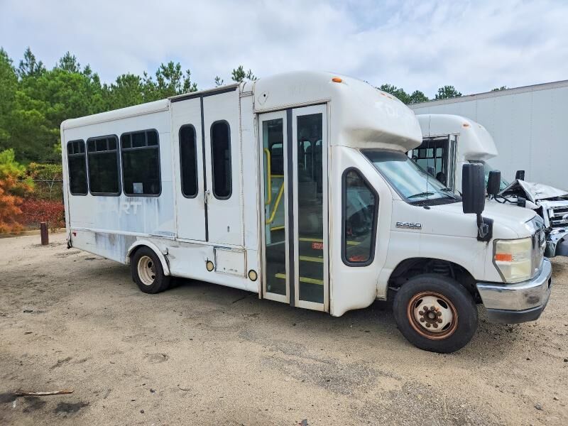 2016 FORD E-450