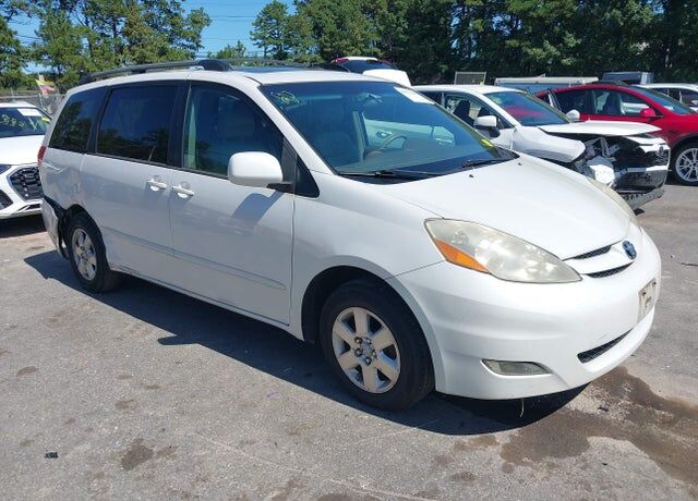 2008 TOYOTA Sienna