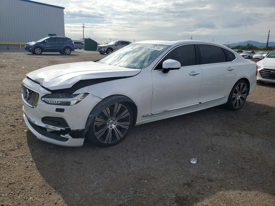 2021 VOLVO S90