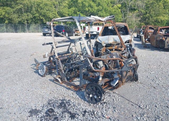 2024 CAN-AM Defender/Traxter