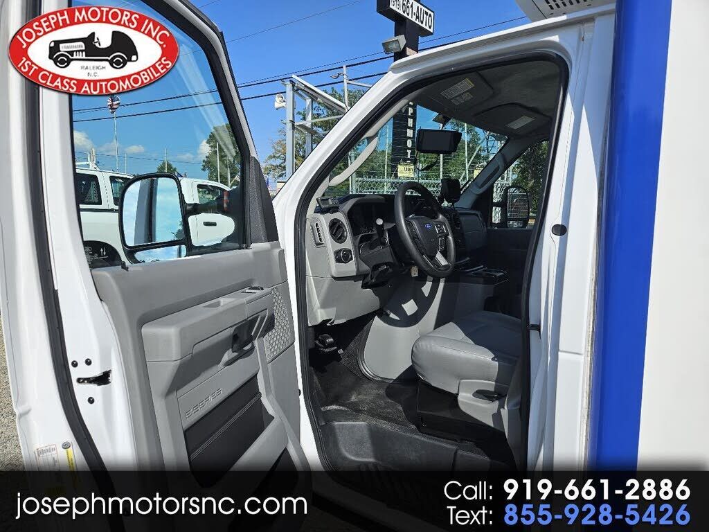 2023 FORD E-350