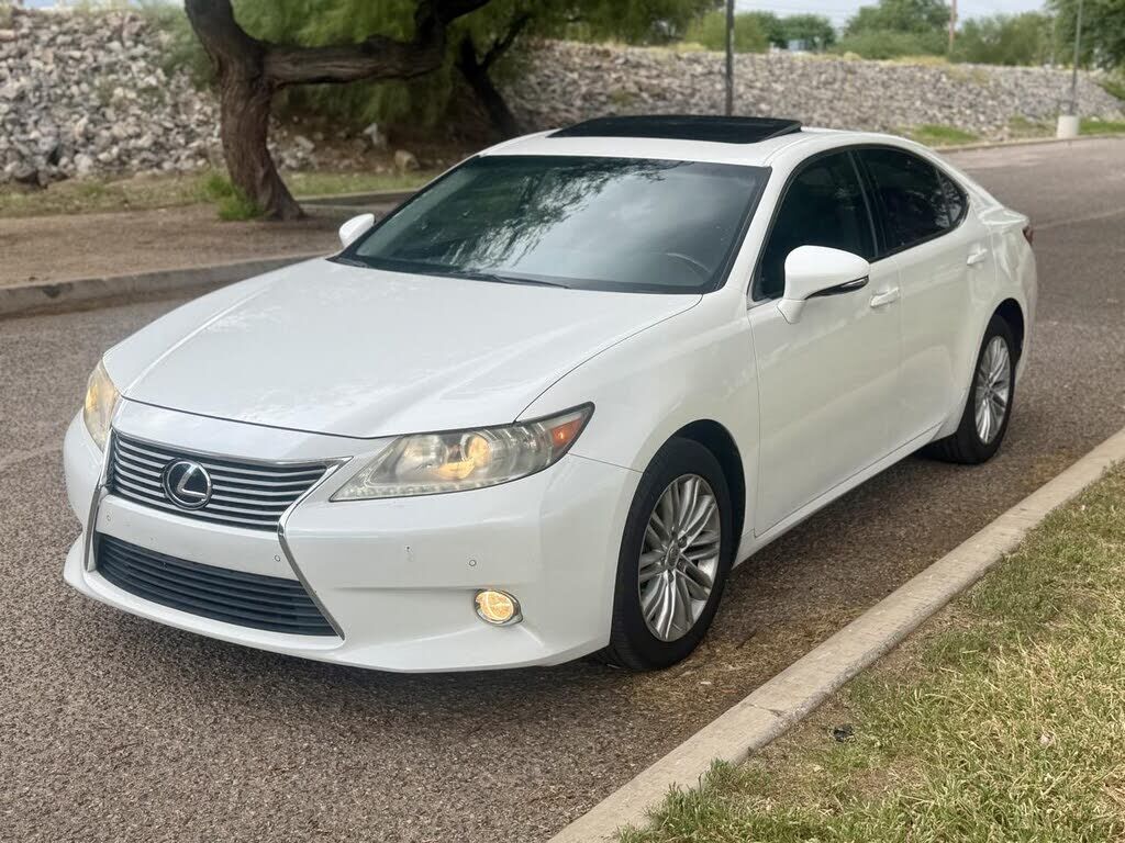 2013 LEXUS ES