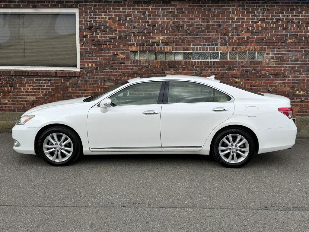 2011 Lexus ES