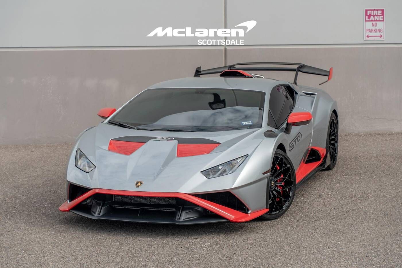 2023 LAMBORGHINI Huracan STO