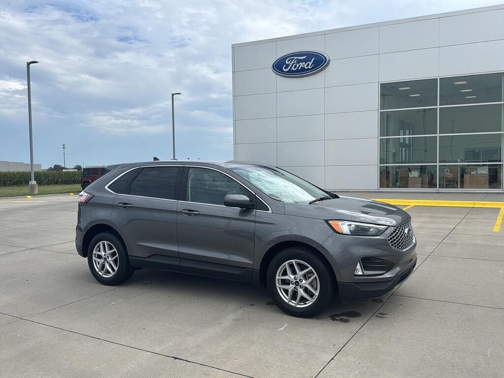 2023 FORD Edge