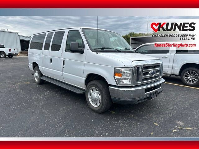 2013 FORD E-350