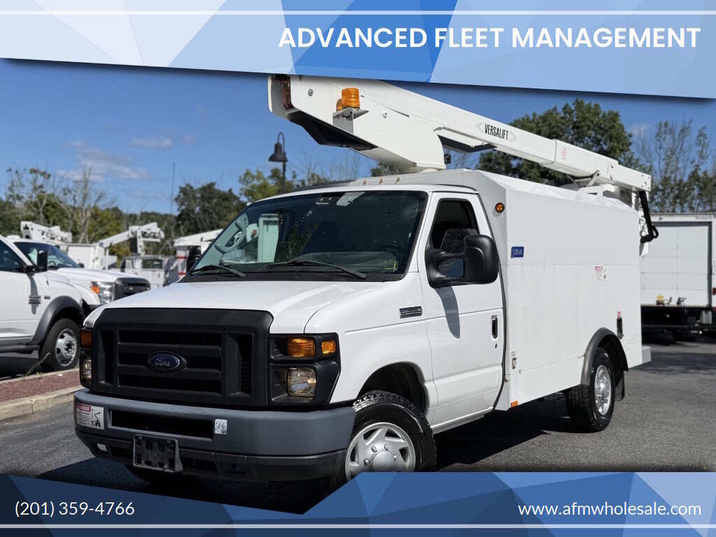 2017 FORD E-350