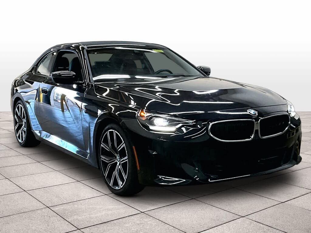 2023 BMW 230i