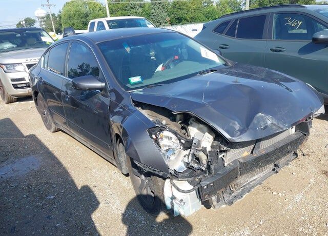 2010 NISSAN Altima
