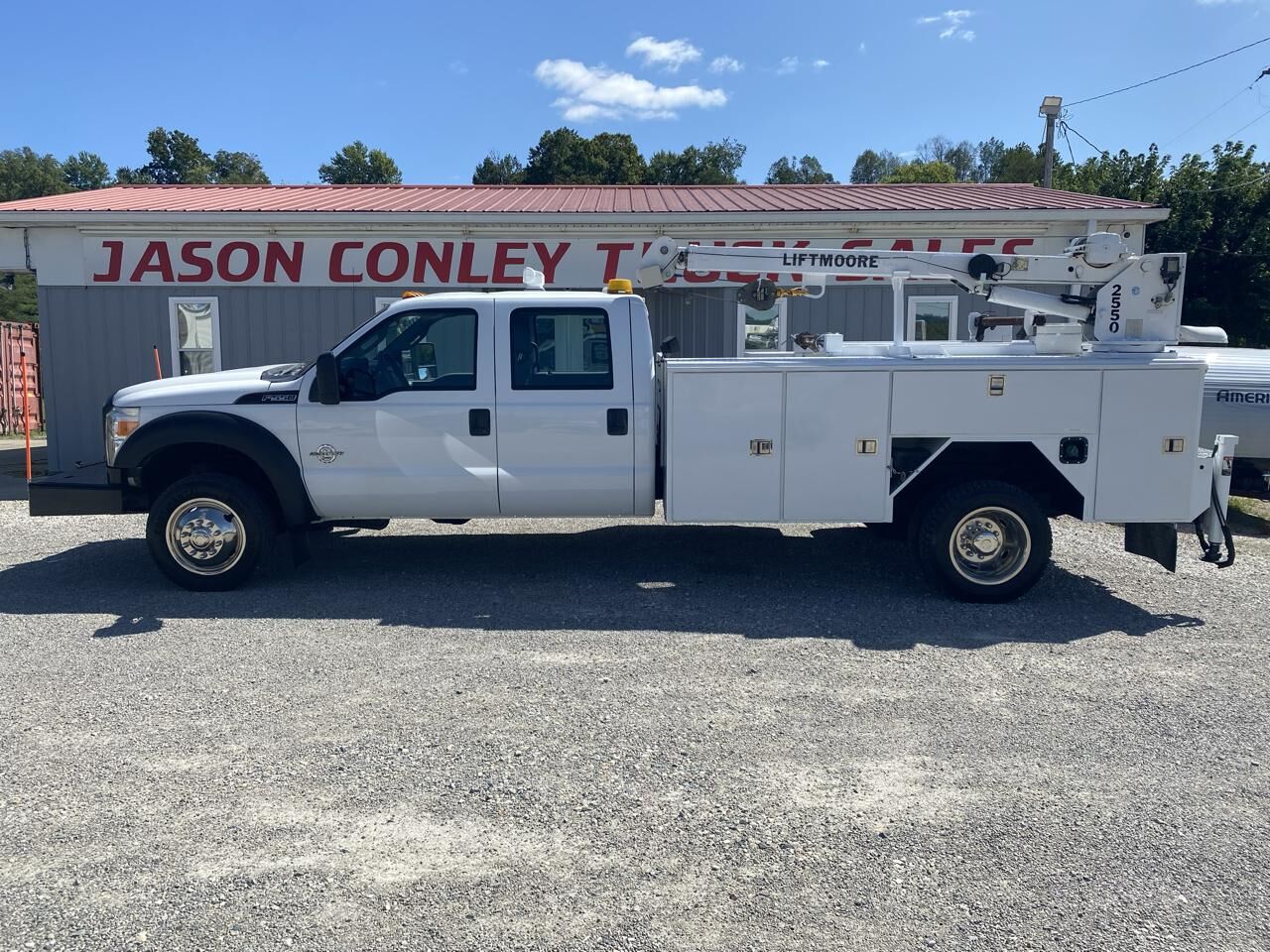 2011 FORD F-550