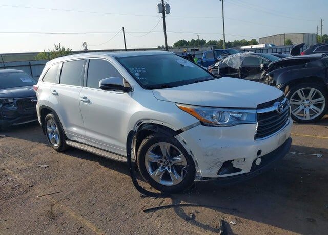 2016 TOYOTA Highlander