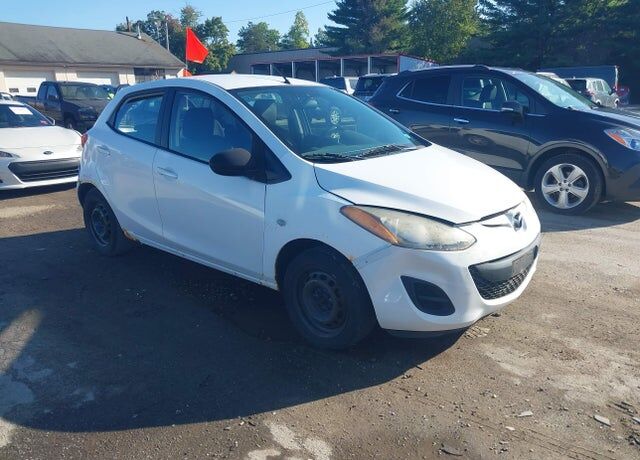 2012 MAZDA Mazda2