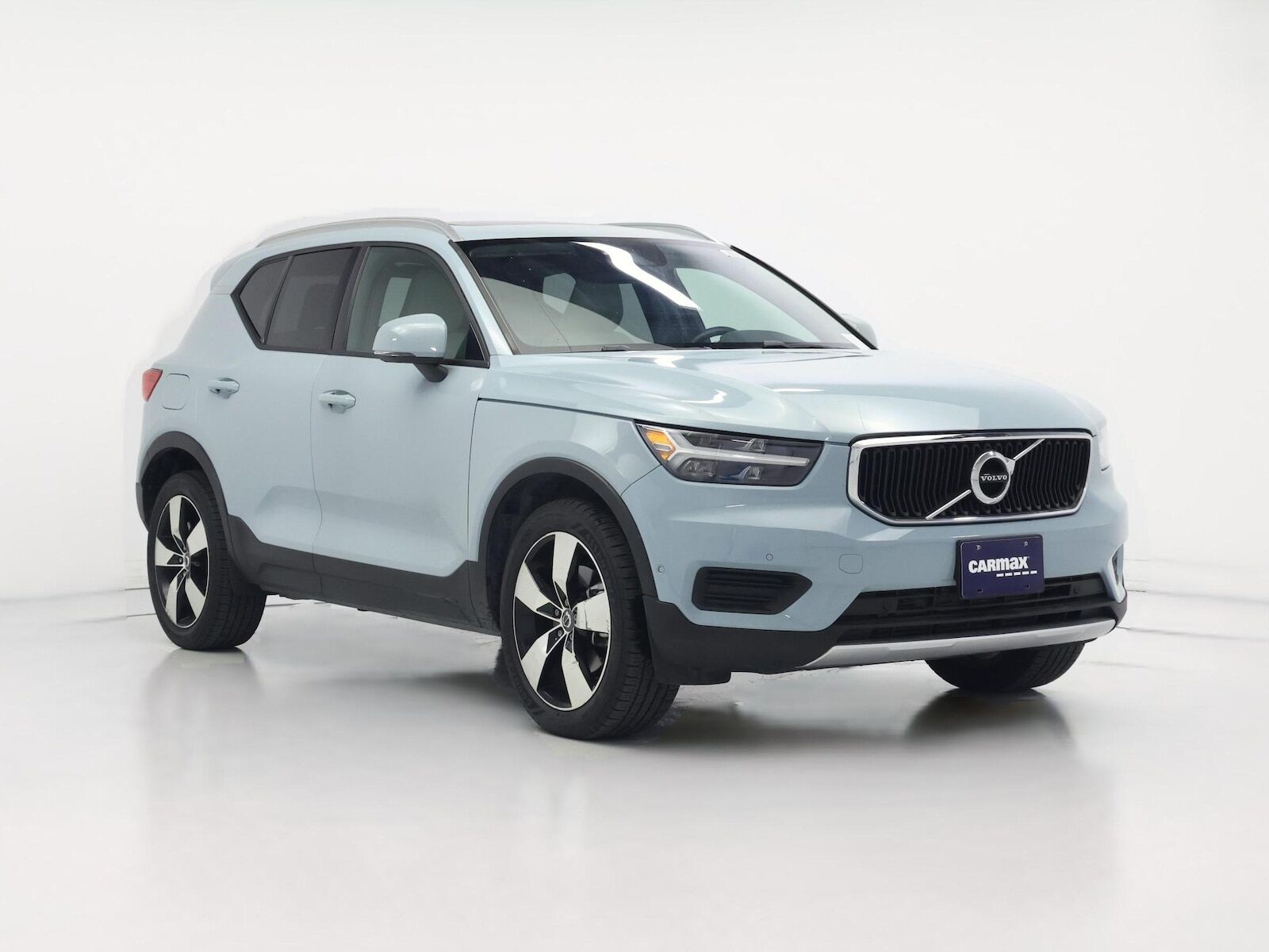 2019 VOLVO XC40