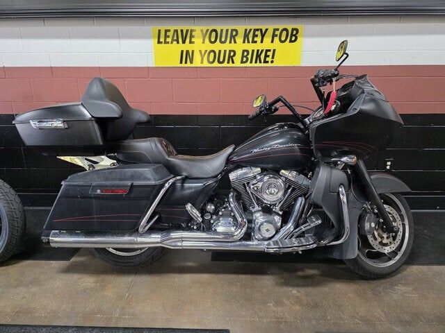 2012 HARLEY DAVIDSON Road Glide Custom 103