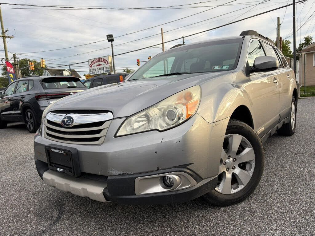 2011 SUBARU Outback