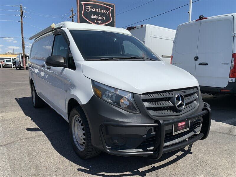 2018 Mercedes-Benz METRIS