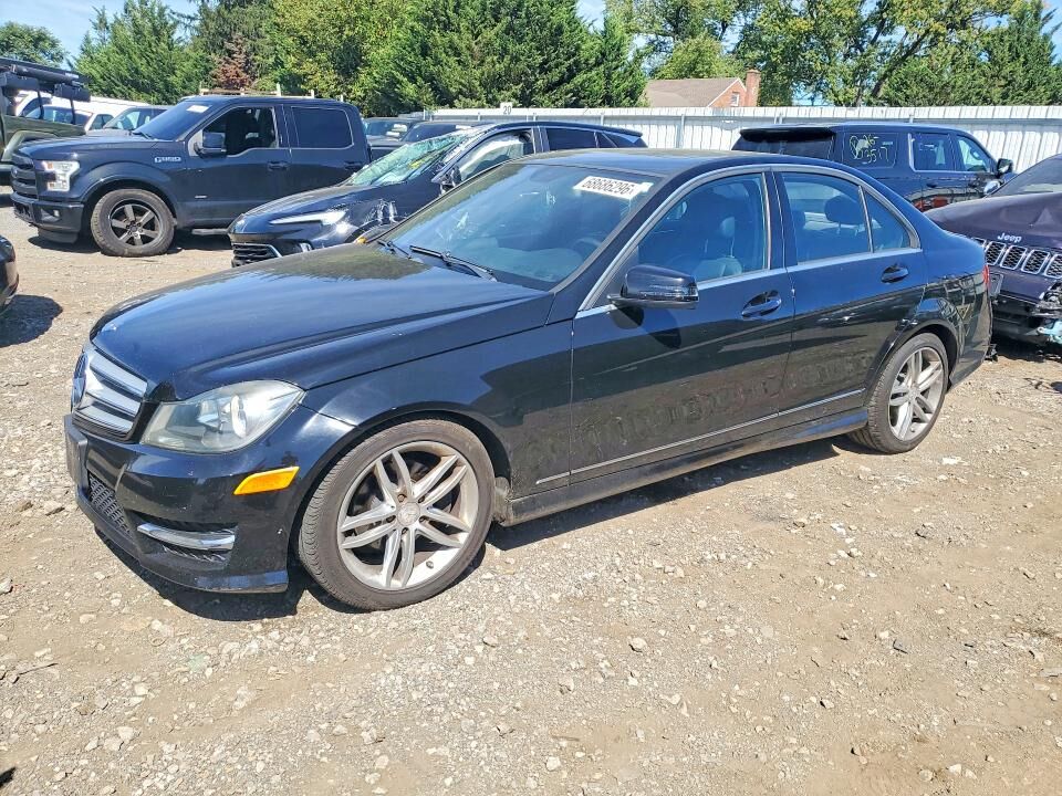 2012 MERCEDES-BENZ C-Class