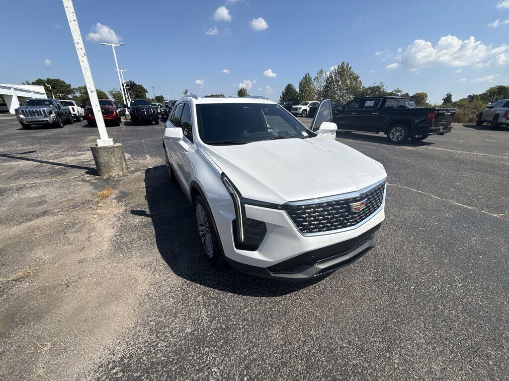 2024 CADILLAC XT4