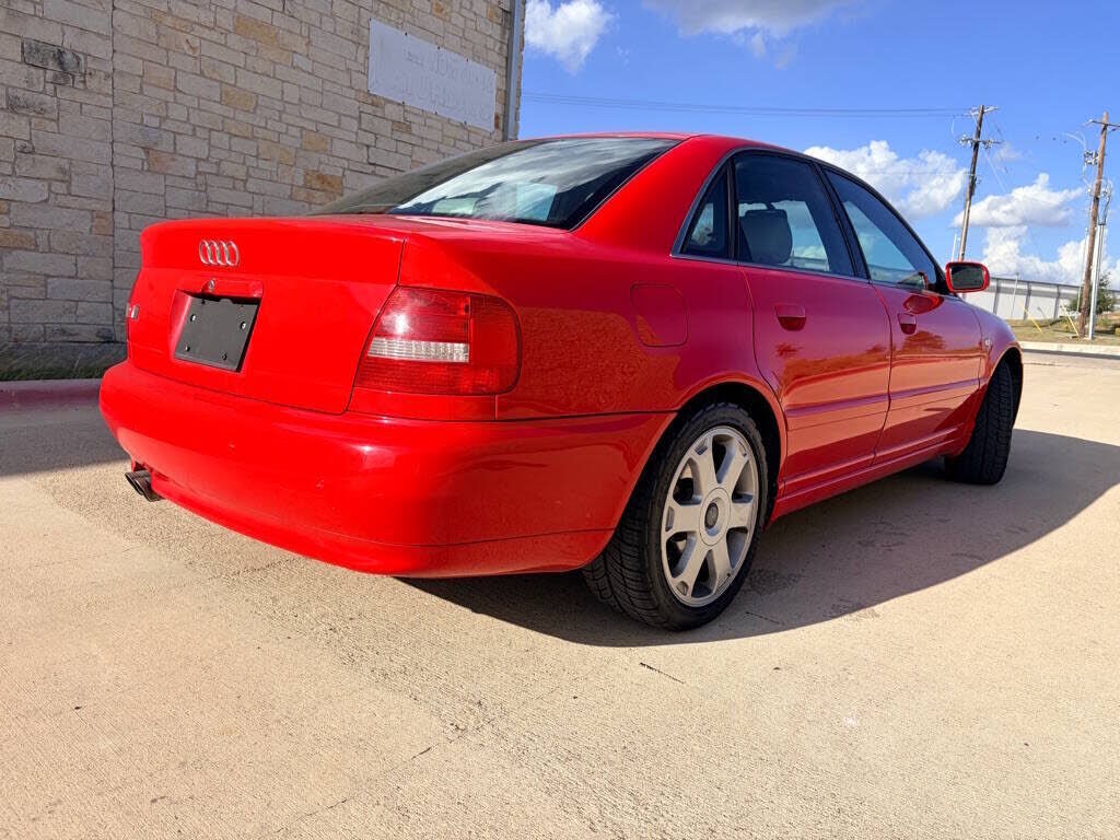 2000 Audi S4