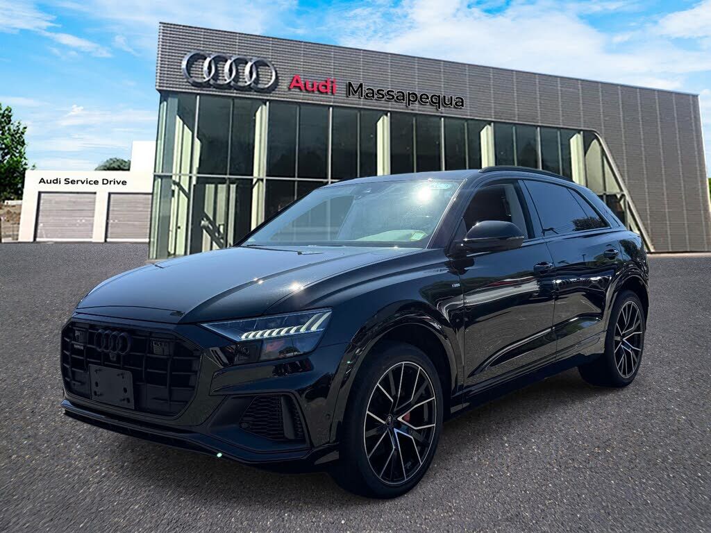 2023 AUDI Q8